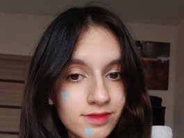 Watch CleoraSlomkowski live on cam on BongaCams