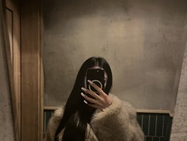 Lili0-0 live cam model at BongaCams