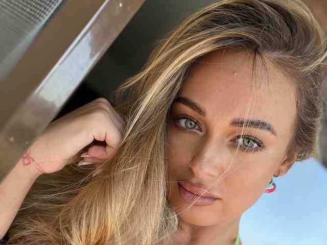 Mirrabelle13