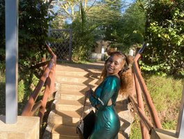 Watch charlyne live on cam on BongaCams