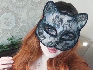 I'm 23 Years Of Age, A Live Chat Pleasing Chick Is What I Am
