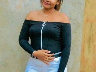 I Am A Brunette, I'm 26 Years Of Age And I'm A Sex Chat Cute Chick
