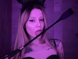 Alicee-teasee webcam