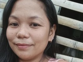 PinayHotMom webcam model