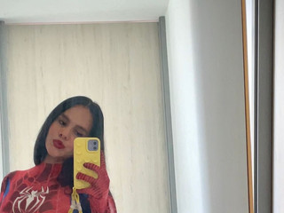 Your fav girl here ♥