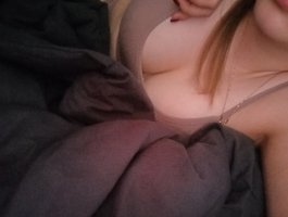 kissipissi webcam model