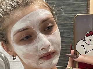 Cotton candy and kisses