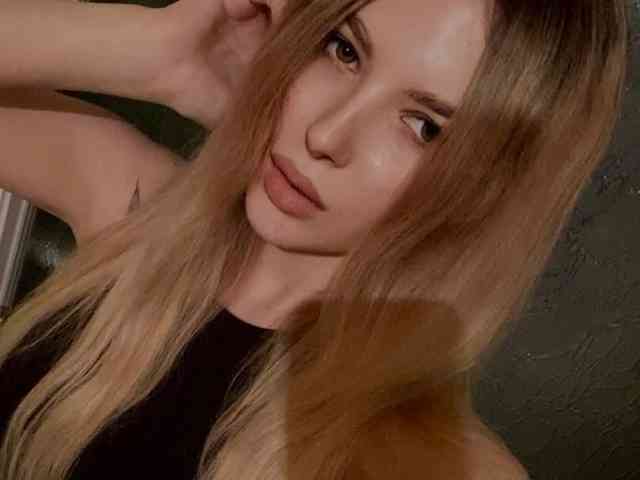 EllaAziana