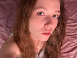 HoneyAhegao live cam model at BongaCams