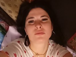 Watch Karolina33 live on cam on BongaCams