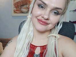 Webcam model KamillaJei from BongaCams
