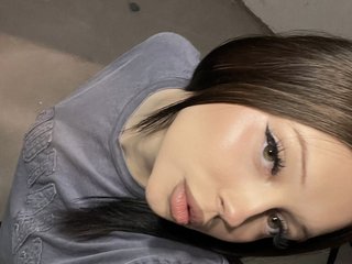 Live трансляция TinnyKitty - Runet.cam