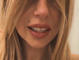 MajaJolie1987 webcam