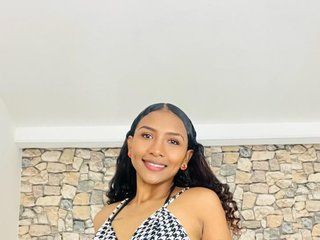 I Am A Brunette And I'm 21! A Sex Cam Charming Lady Is What I Am