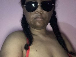 Watch  Eirondra-valeen live on BongaCams