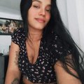 curvybrunnete