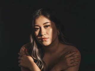 I'm A Live Webcam Graceful Hottie And I Am A Brunette And I Am Named Adelinaa