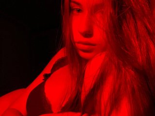 Live трансляция VelvetRoser - Runet.cam