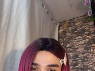 I'm 19! My BongaCams Name Is Luckycharm0