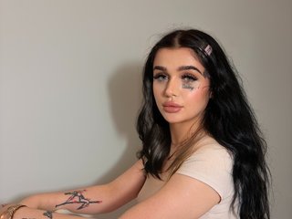 CharlotteAmazing Avatar