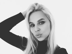Amelia7
