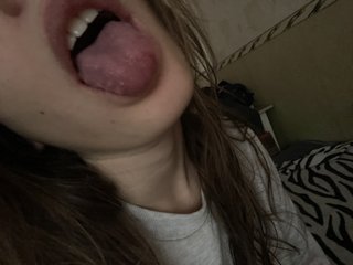 I'm 18, I'm A Sex Cam Easy Girl! I Am A Brunette