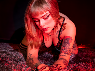 🖤🌑 Soft power in black lace.