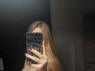 People Call Me Venere011 And I Am A Blonde, I Am From Roma