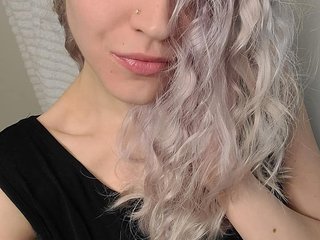 I Am A Blonde, My Model Name Is ScarletCallings, I'm A Camming Desirable Babe