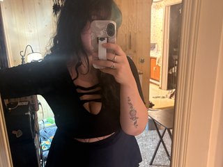 My BongaCams Model Name Is SluttyPeachess And I Am A Brunette