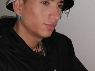 A smile and a kiss from you, it's perfect ❤