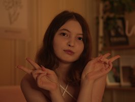 LilithVermillion webcam model