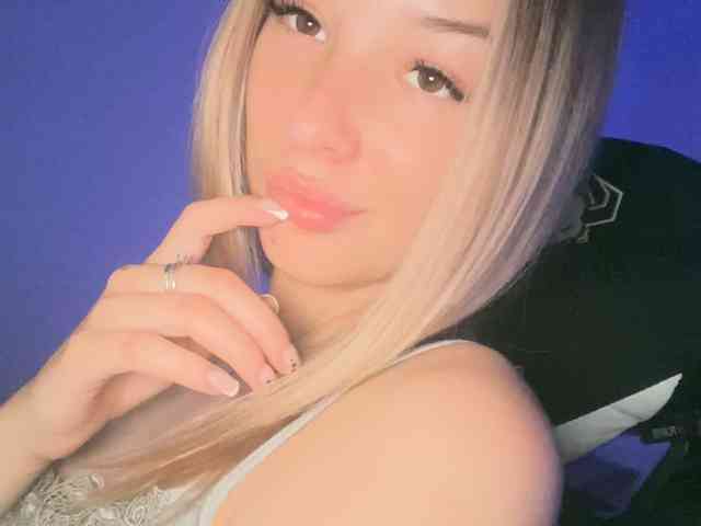 AngelaLux