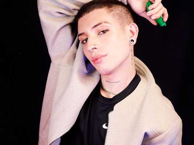 BOYFOX-TAY