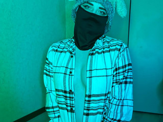 Слишком близко | Too close