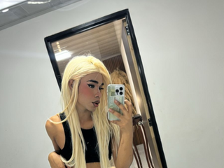 sexy bloonde mistress