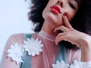 A little mystery looks good on me 😉