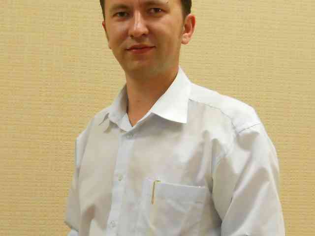 alex-u81