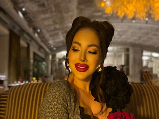 Restrained passion🤩