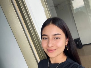 Live трансляция LucieMartin - Runet.cam