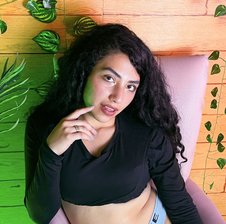 Nia-DAmore