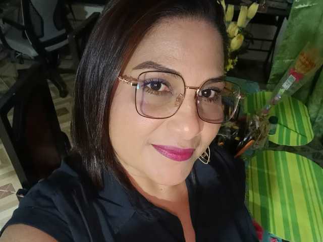 HotMilfSquirt
