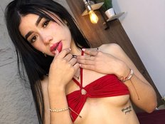 mia-velvet Gallery Image 1