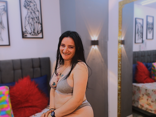 Mature never looked this good