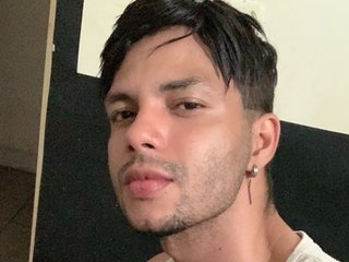I Am A Brunette, At BongaCams I'm Named Wlad-The-King