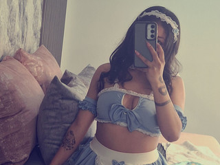 Take off my skirt and make me yours