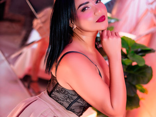 Your sexy latina woman 💗