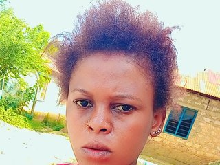 Prettyebony3