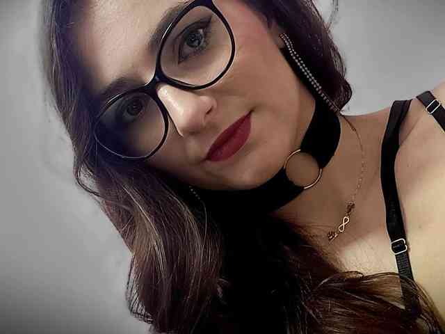 BellaFlirt