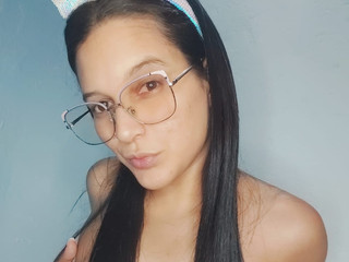 Thin and delicious to satisfy your needs 🔥🤤🍆💦